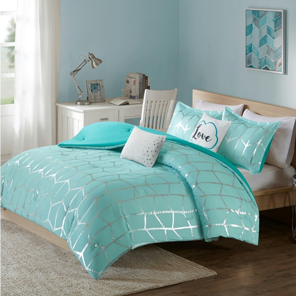 Intelligent Design Raina 5Pc King/CalKing Comfort Set